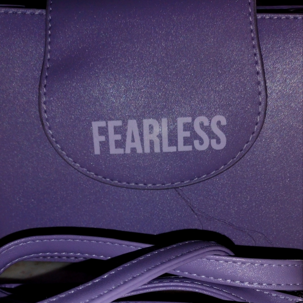 Izzy and Liv small purse